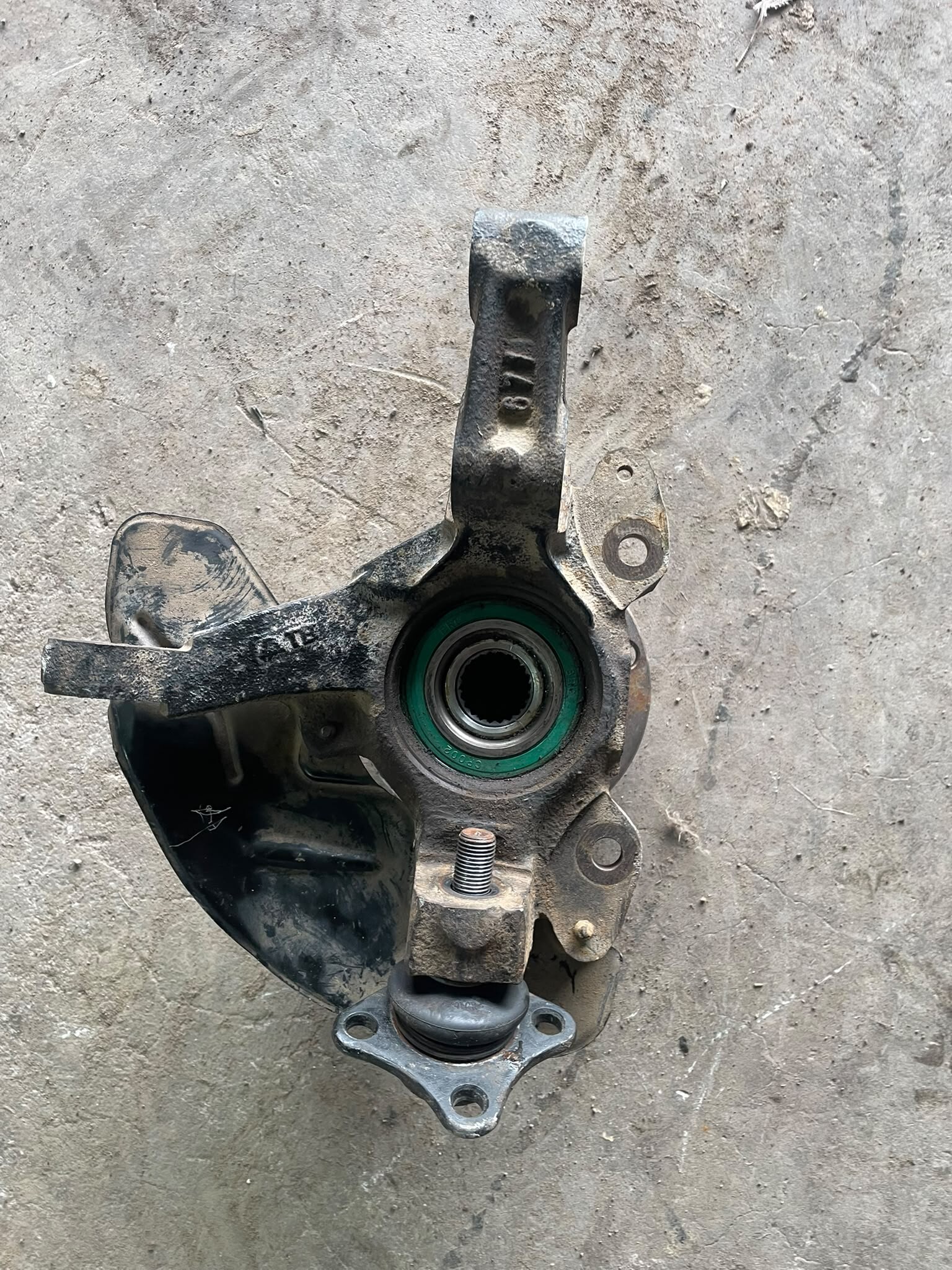 MAZA MUÑON DELANTERO IZQUIERDO Fiat PALIO EDX 13 2002