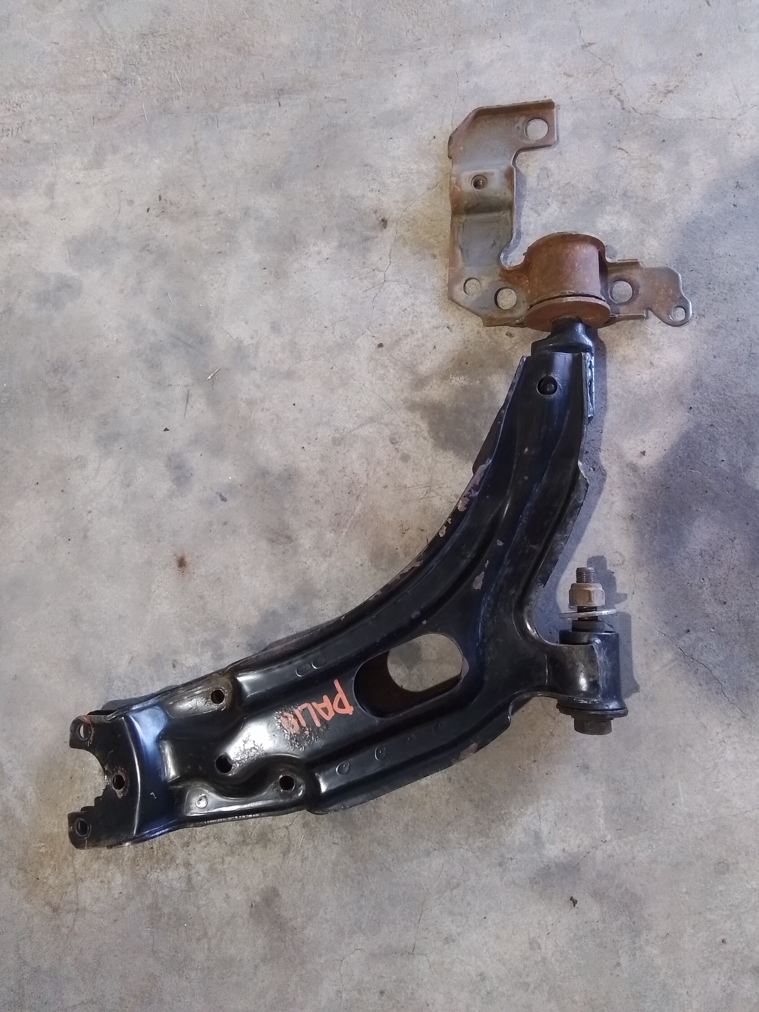 BANDEJA SUSPENSION DELANTERA IZQ Fiat PALIO EDX 13 2002
