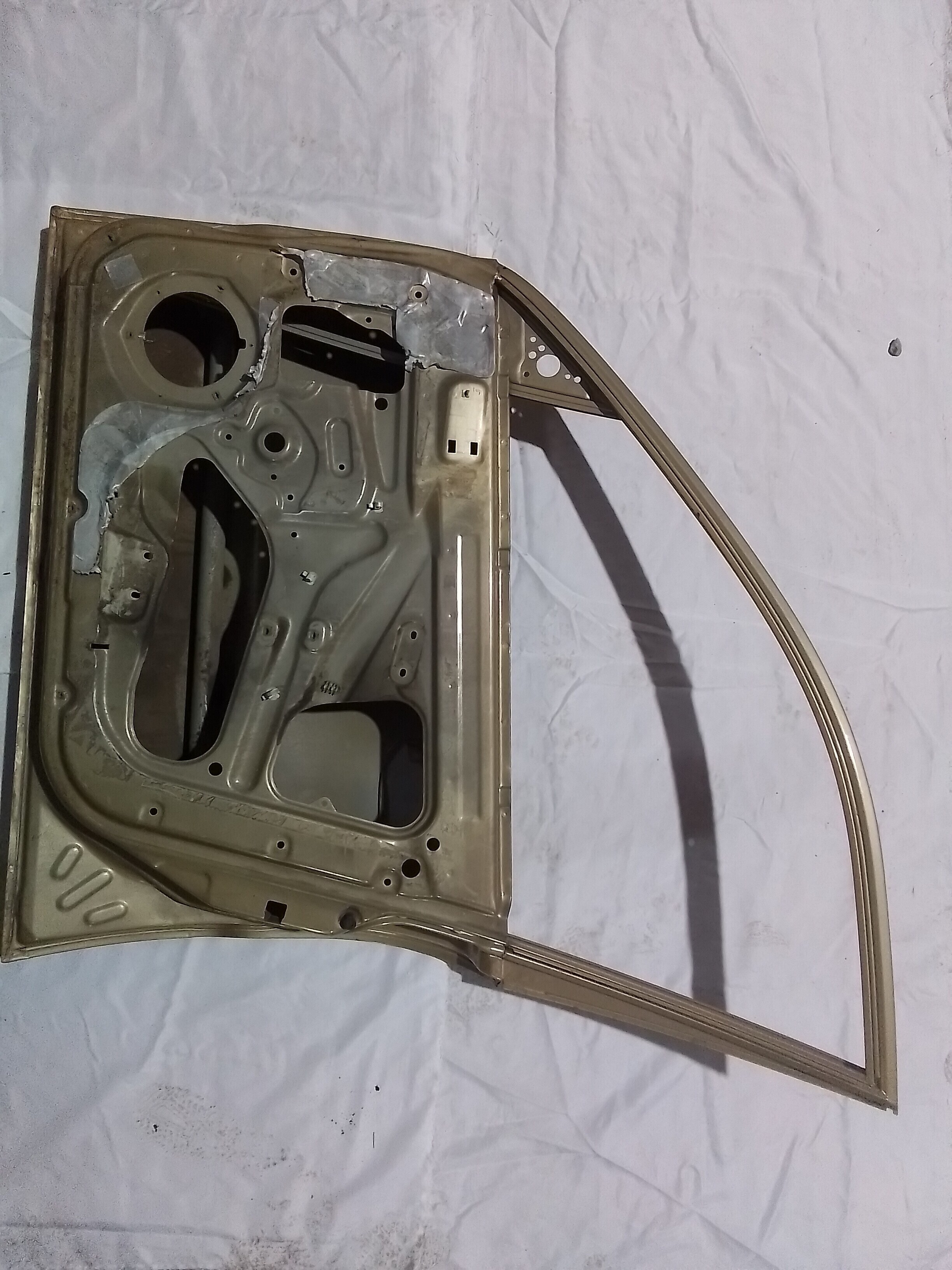 PUERTA DELANTERA DERECHA Daewoo Lanos 2003