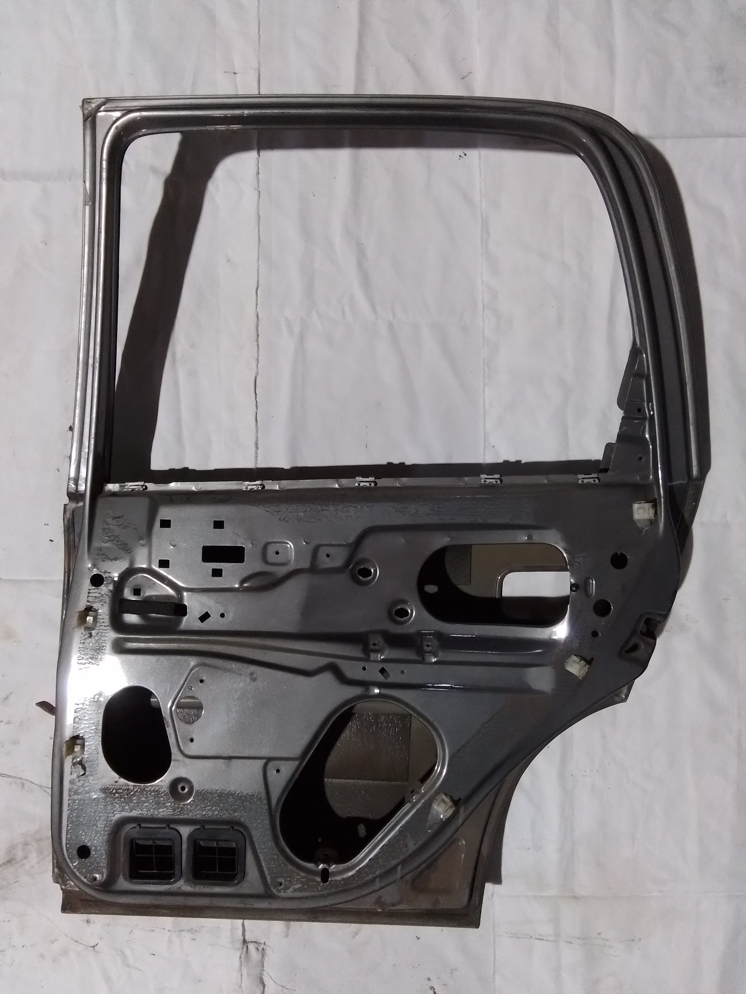 PUERTA TRASERA DERECHA Chevrolet SWING 16 2004