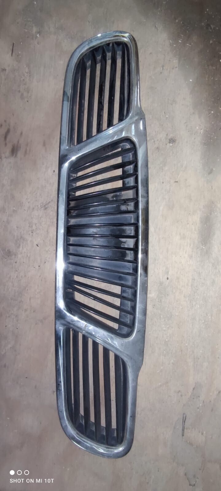 REJILLA PARACHOQUE Daewoo Lanos 2003