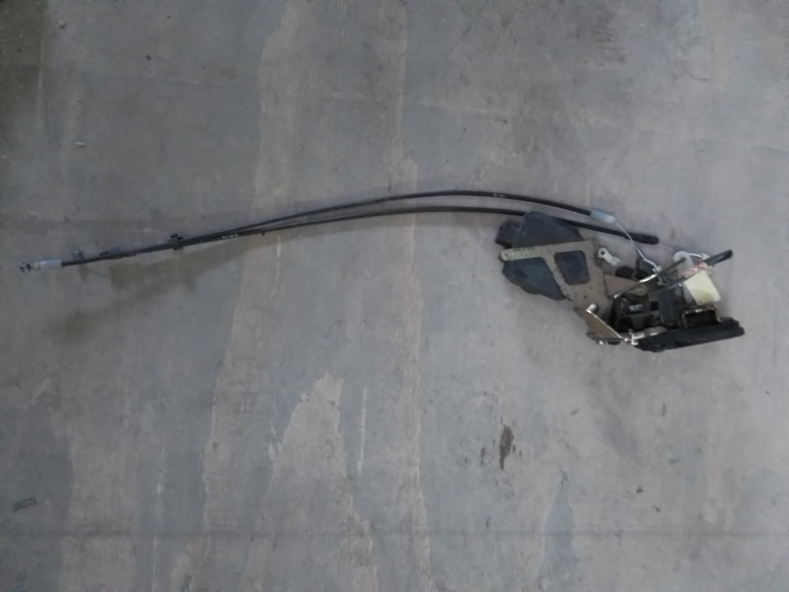 CHAPA PUERTA TRASERA IZQ Hyundai Tucson 2007