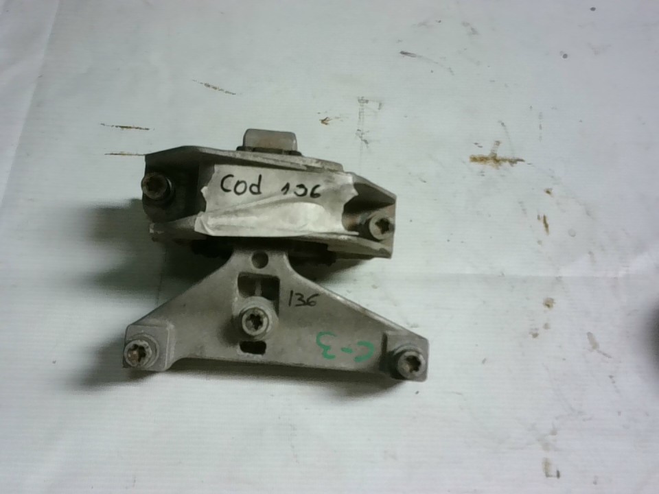 SOPORTE DE MOTOR DELANTERO DERECHO C 3 Citroen C3 2004