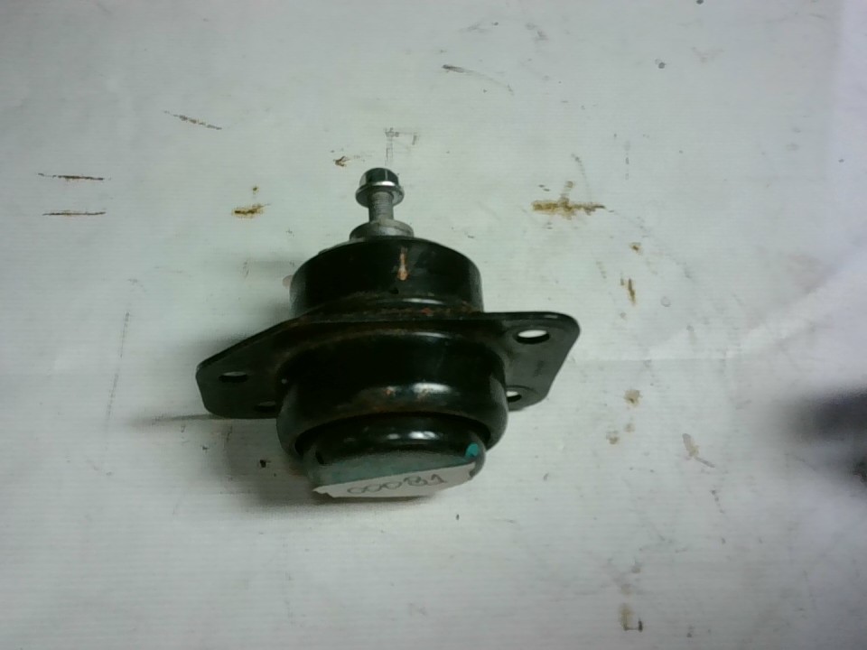 SOPORTE DE MOTOR DELANTERO DERECHO Chevrolet Groove 2021