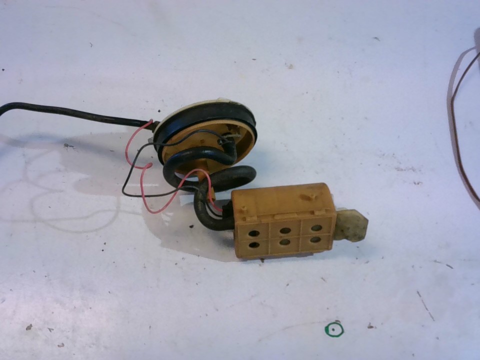 BOMBA DE BENCINA C 3 Citroen C3 2004