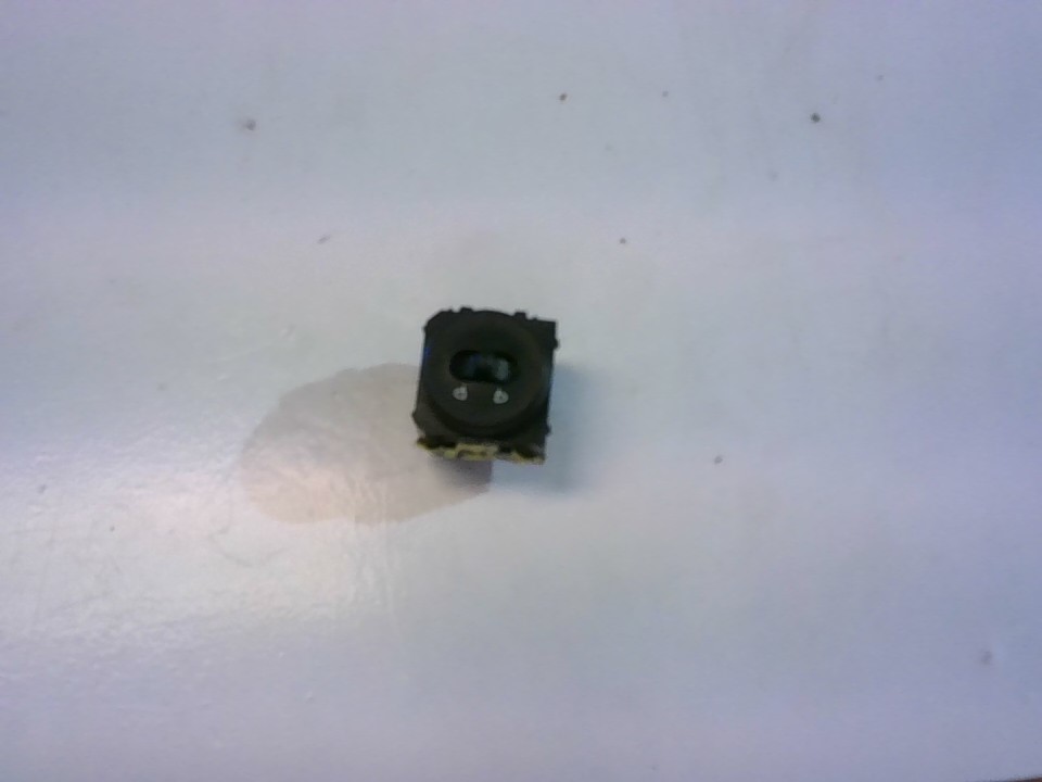 INTERRUPTOR ENFOQUE ESPEJOS LATERALES Chevrolet Sail 2021