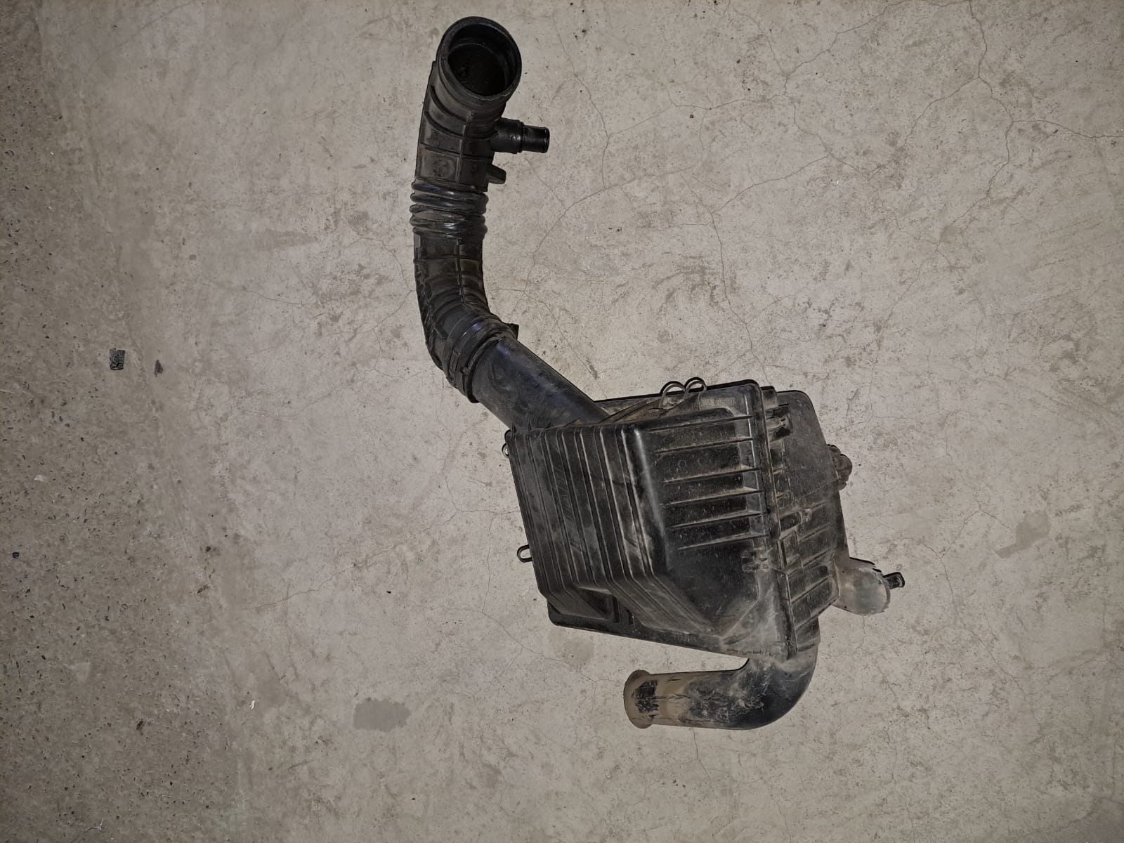 PORTA FILTRO DE AIRE COMPLETO  Fiat PALIO EDX 13 2000