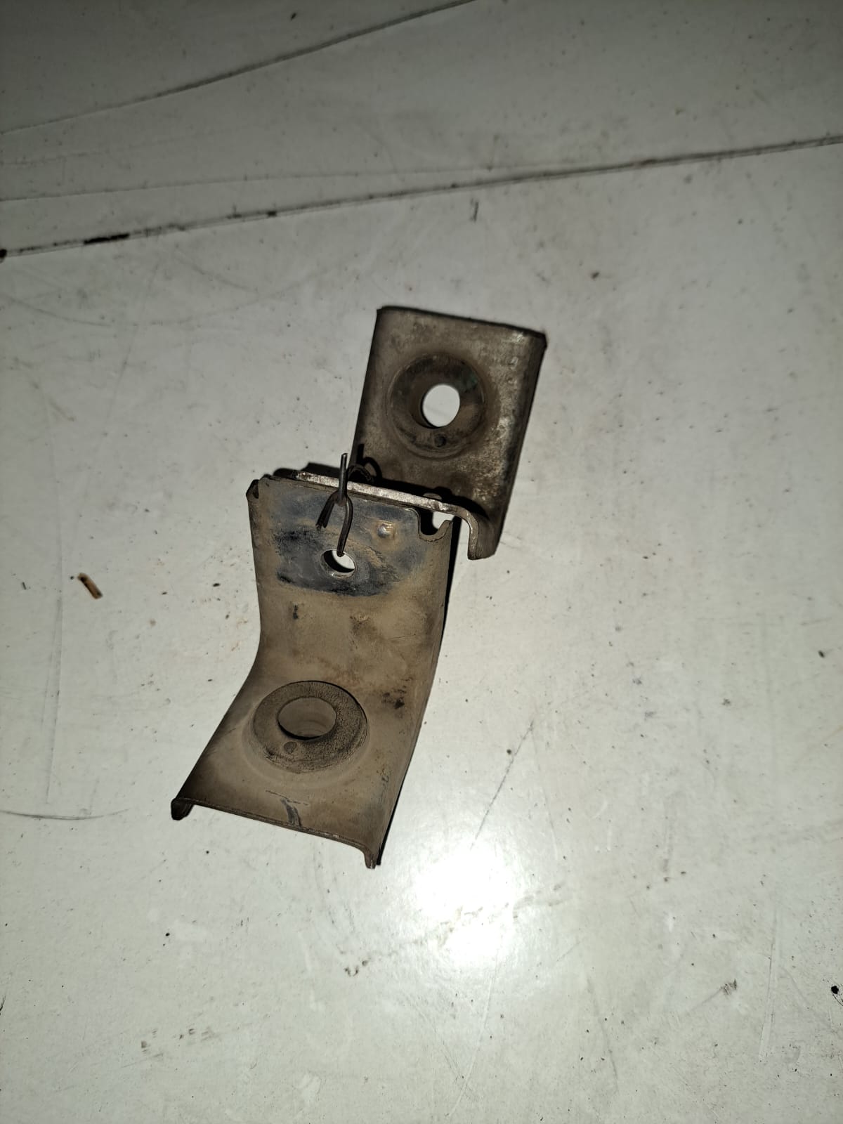 SUJECION DE RADIADOR SUPERIOR DE RADIADOR Kia Pride 1998