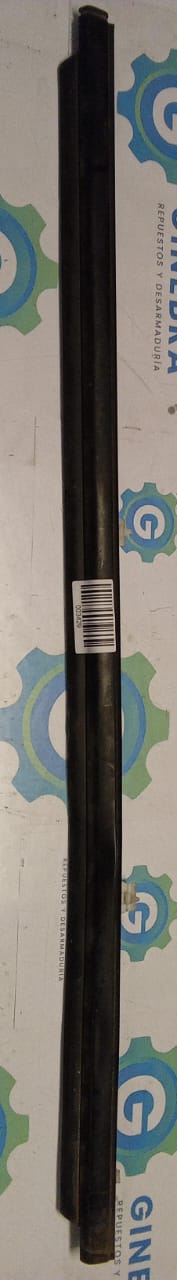 MOLDURA LIMPIAVIDRIOS EXTERIOR PUERTA IZQUIERDA DELANTERA Subaru Impreza 2006