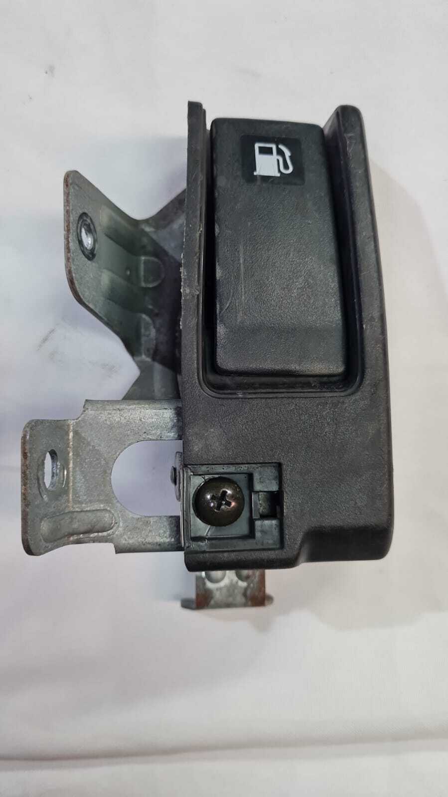 PALANCA APERTURA TAPA BENCINA Subaru Impreza 2006