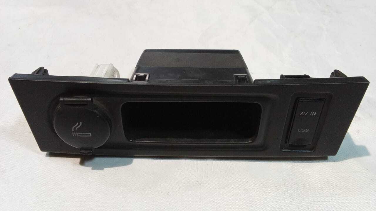 COMPARTIMIENTO + ENCENDEDOR + USB +AUX DONGFENG S50 2019