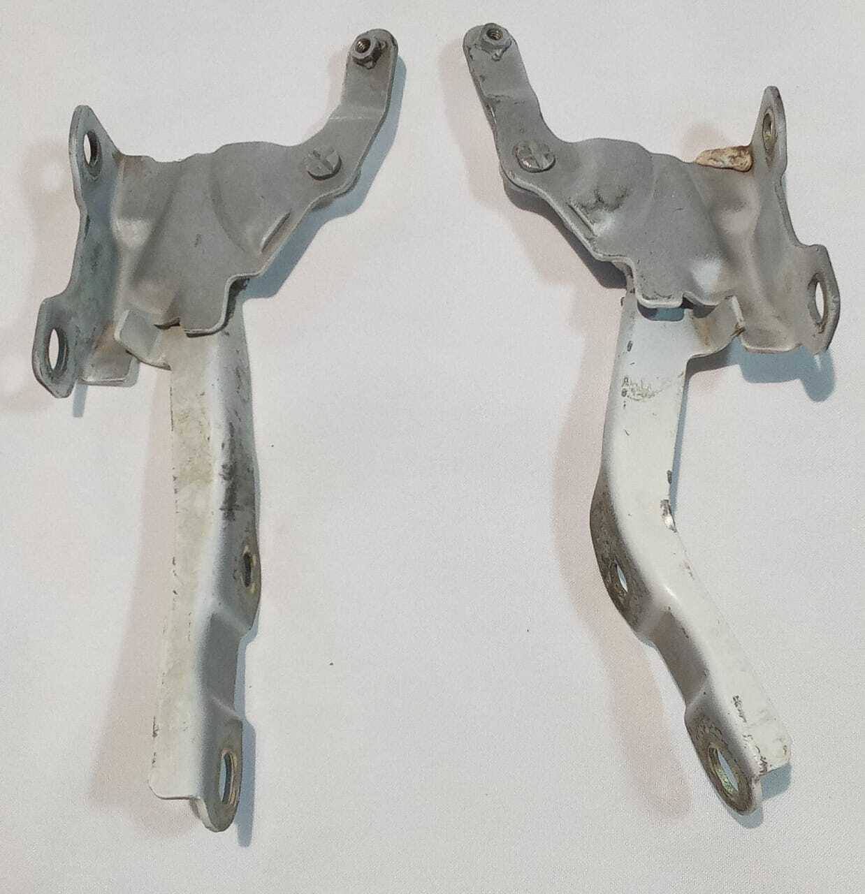 BISABRAS CAPOT R/L Changan CS35 2015