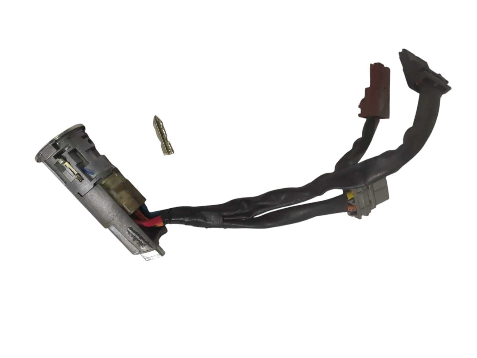 CHAPA CONTACTO + LLAVE CON DAÑO GEELY NEW CK 2012