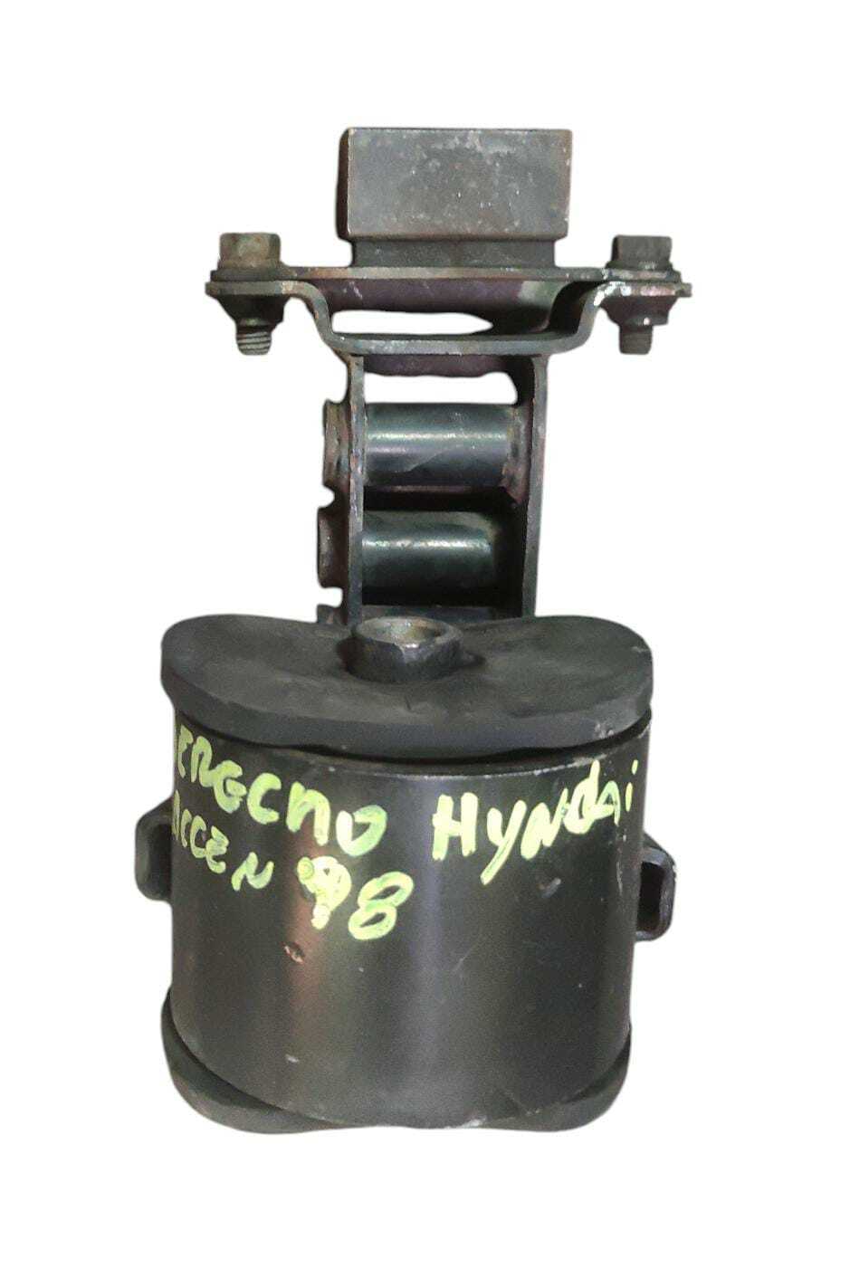 SOPORTE DERECHO MOTOR Hyundai Accent 1996
