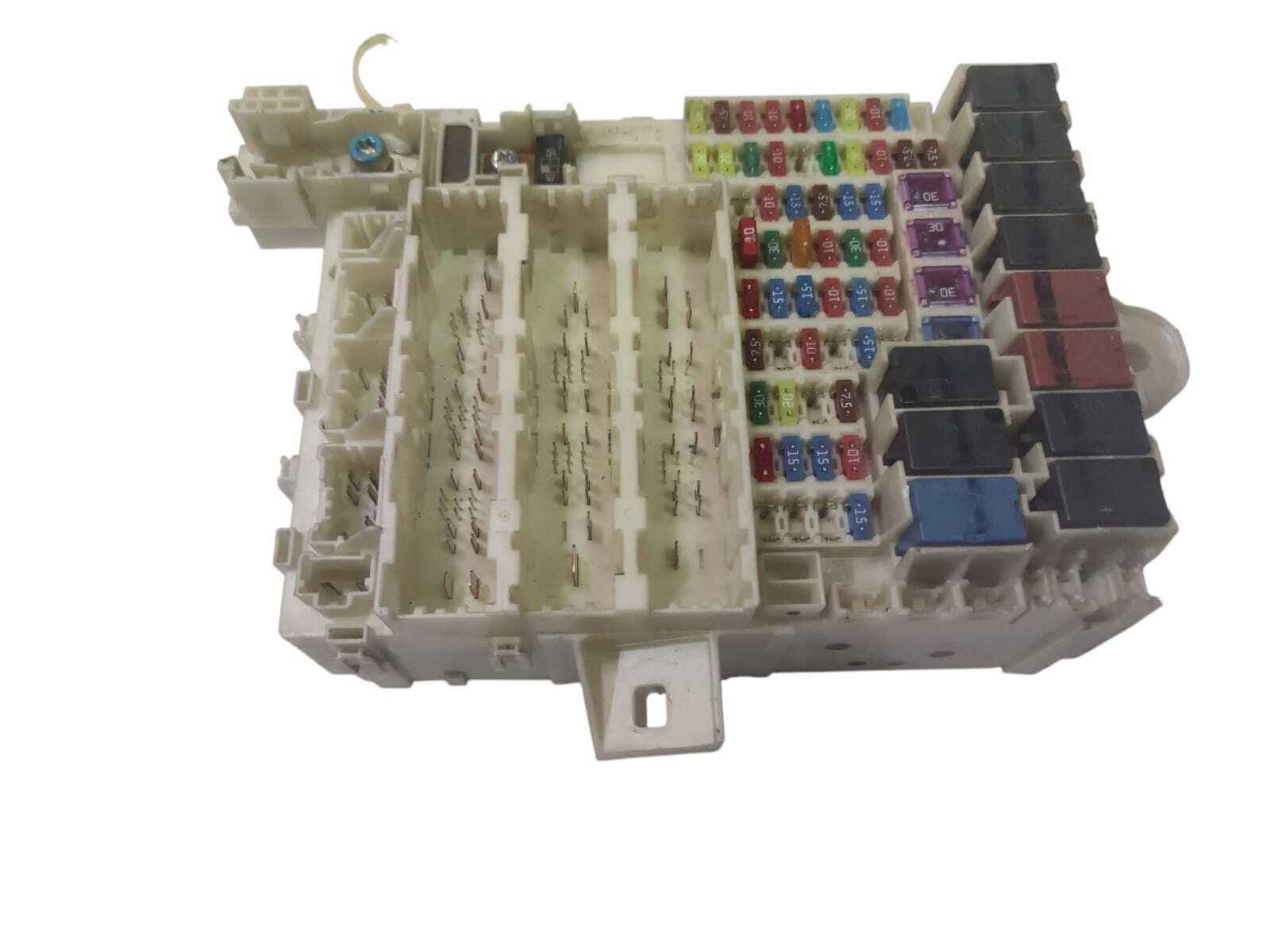 CAJA FUSILERA CABINA Honda FIT 2012