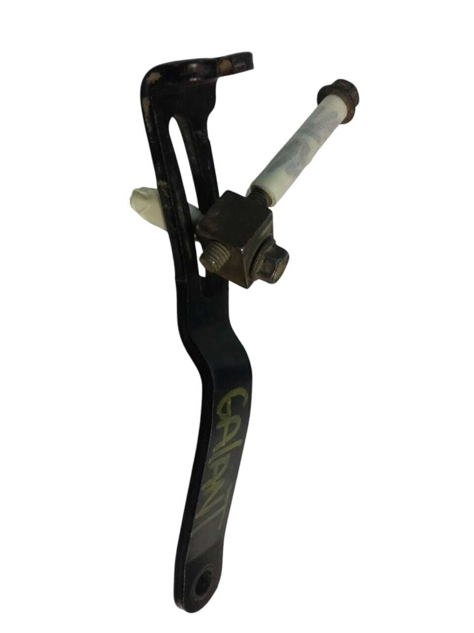 SOPORTE ALTERNADOR Mitsubishi Galant 2006