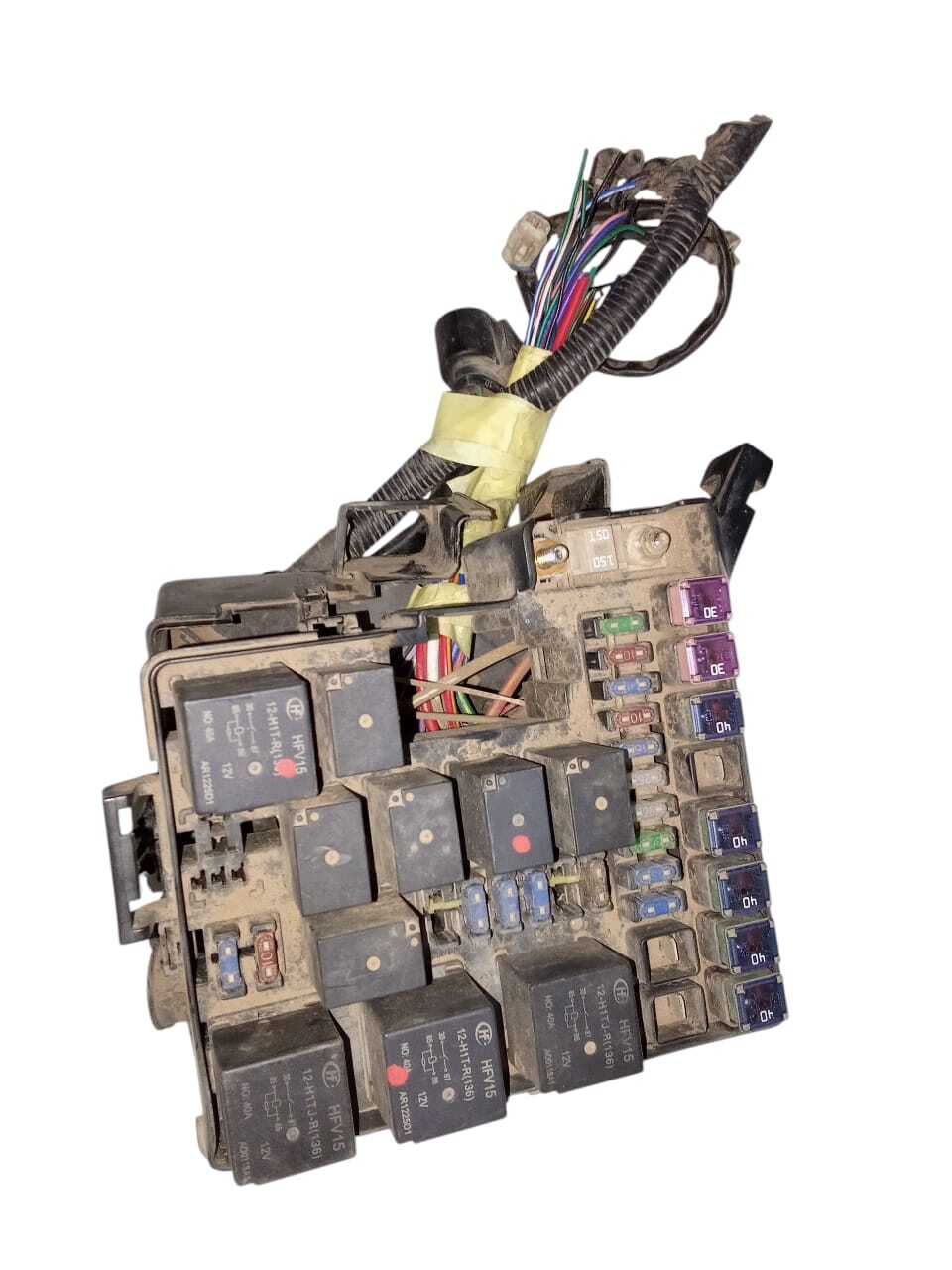 CAJA DE FUSIBLES CABINA Changan CS35 2015
