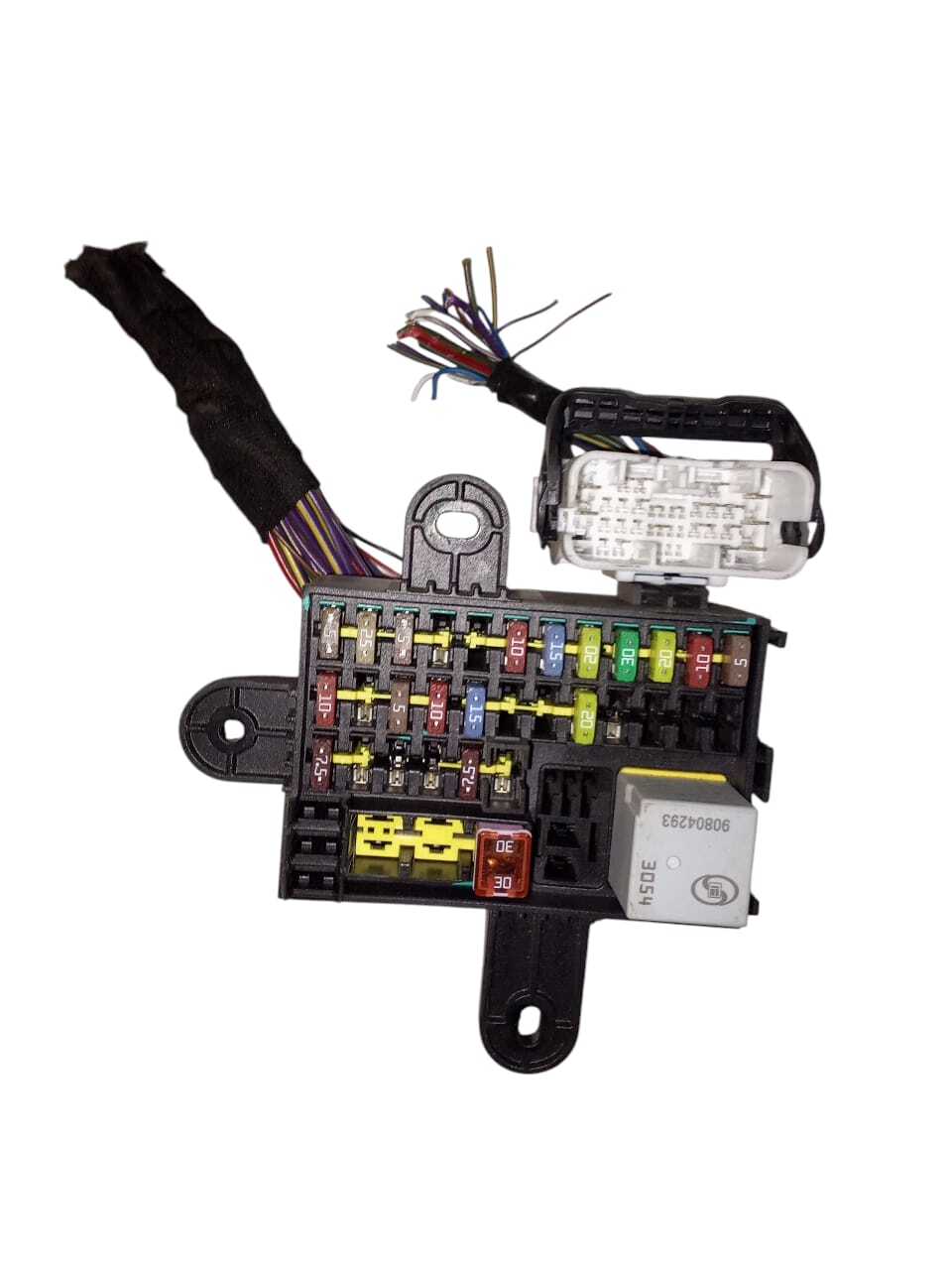 ARNES FUSIBLES INTERIOR CABINA Chevrolet Sail 2021