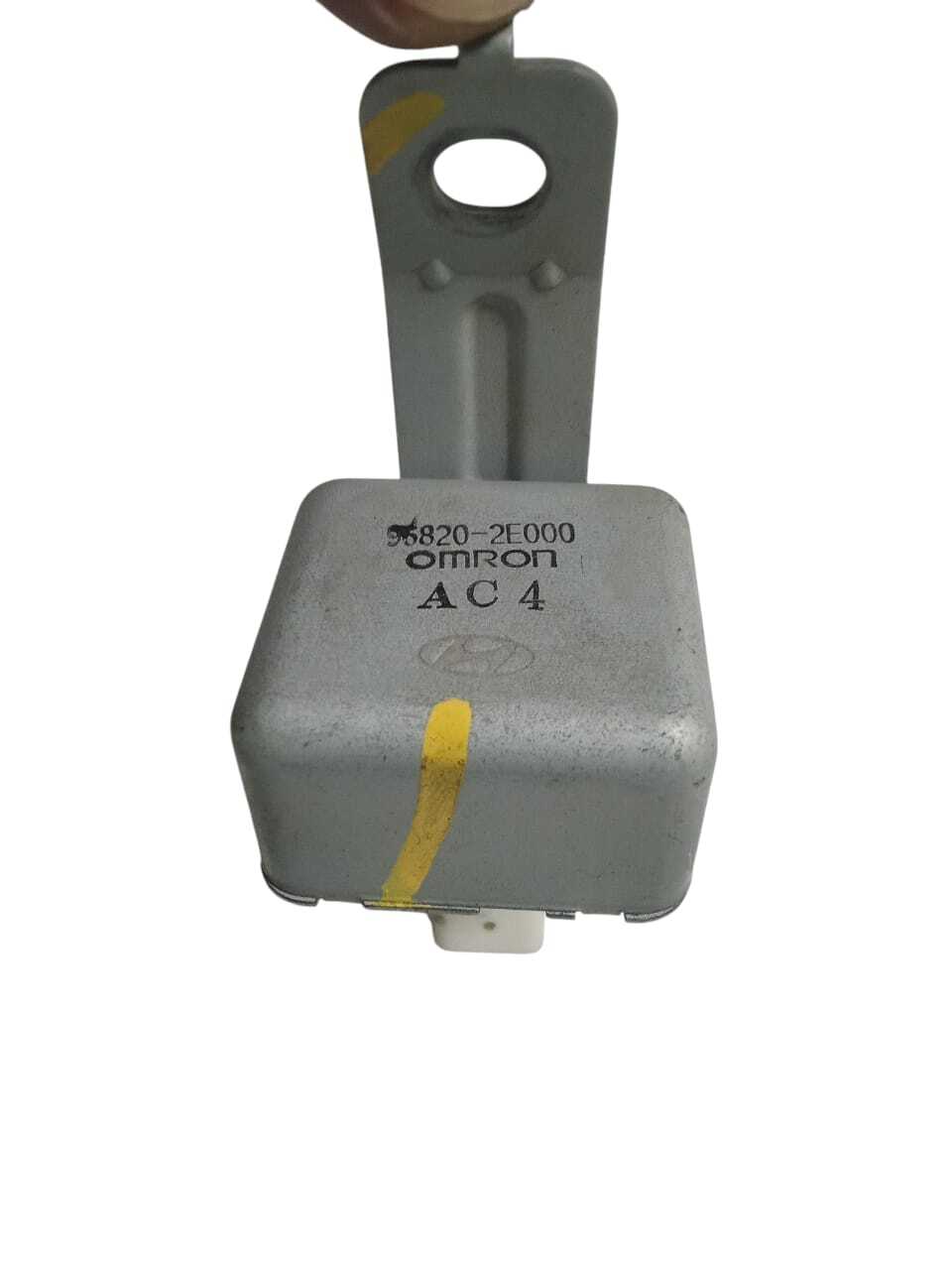 RELE INTERRUPTOR ELECTRONICO OMRON AC4 Hyundai Tucson 2007