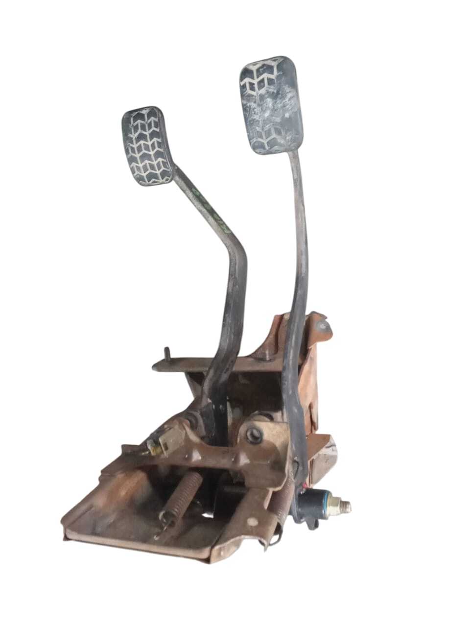 PEDALERA FRENO Y EMBRAGUE Kia Pride 1998
