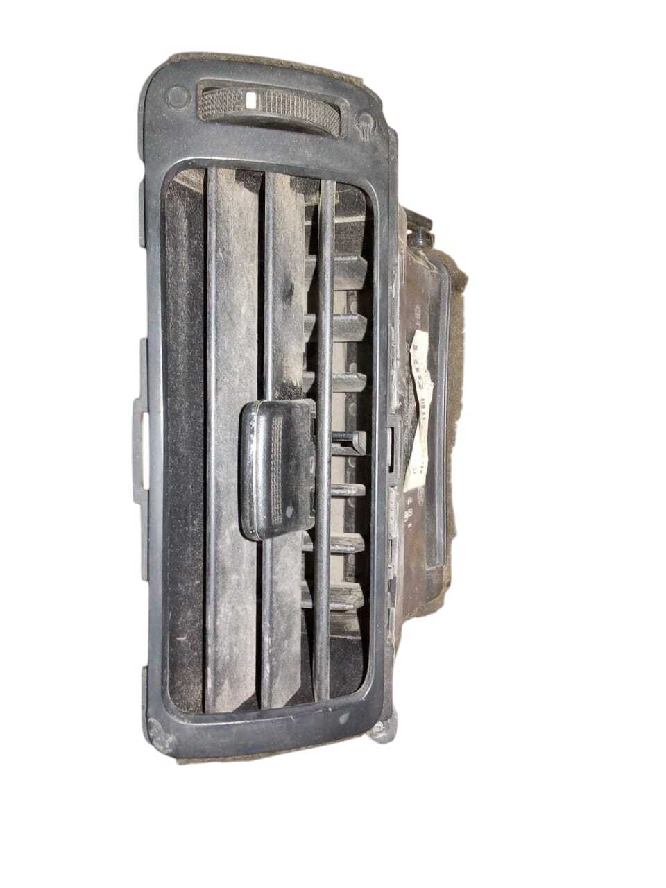 DIFUSOR DE AIRE IZQUIERDA TABLERO Kia RIO 4 2014