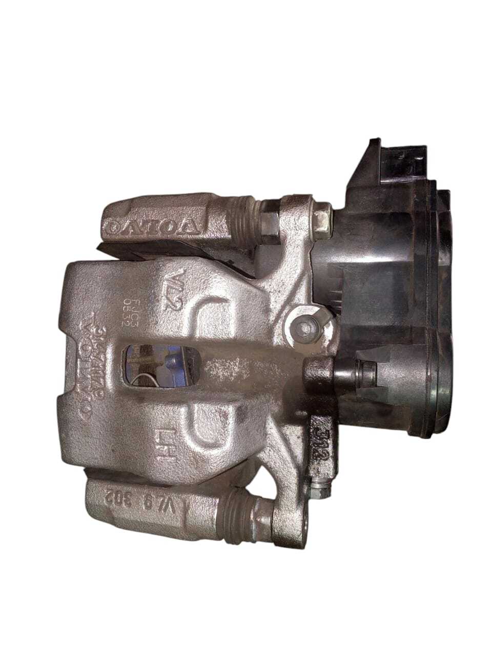 CALIPER TRASERO IZQUIERDO Volvo XC40 T4 2020