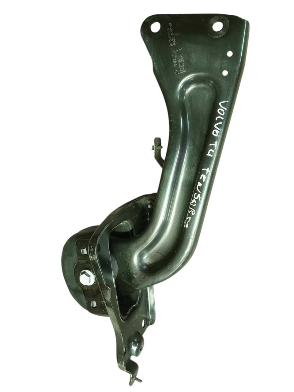 BRAZO SUSPENSION TRASERO IZQUIERDO Volvo XC40 T4 2020