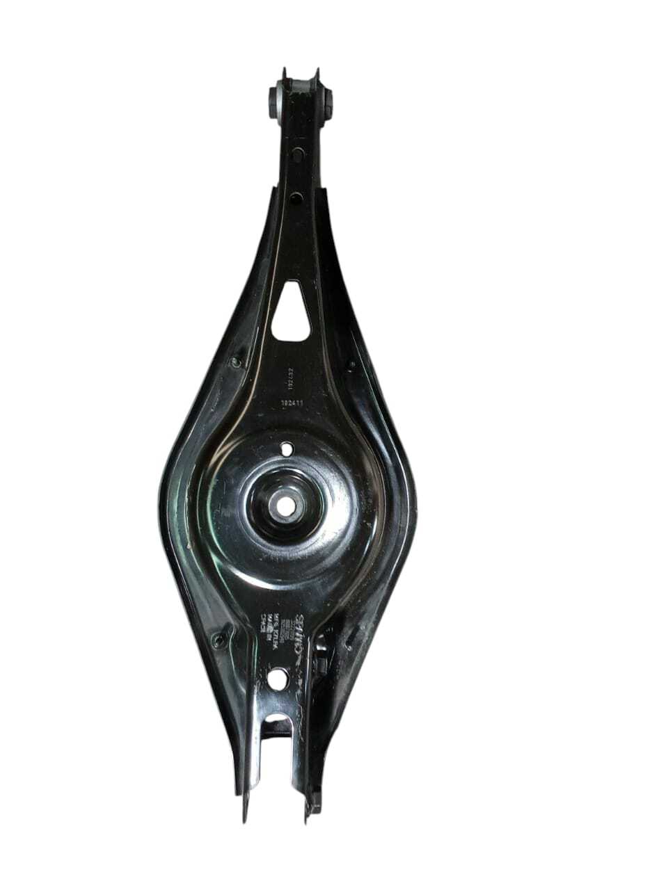 BRAZO DE CONTROL INFERIOR TRASERO Volvo XC40 T4 2020