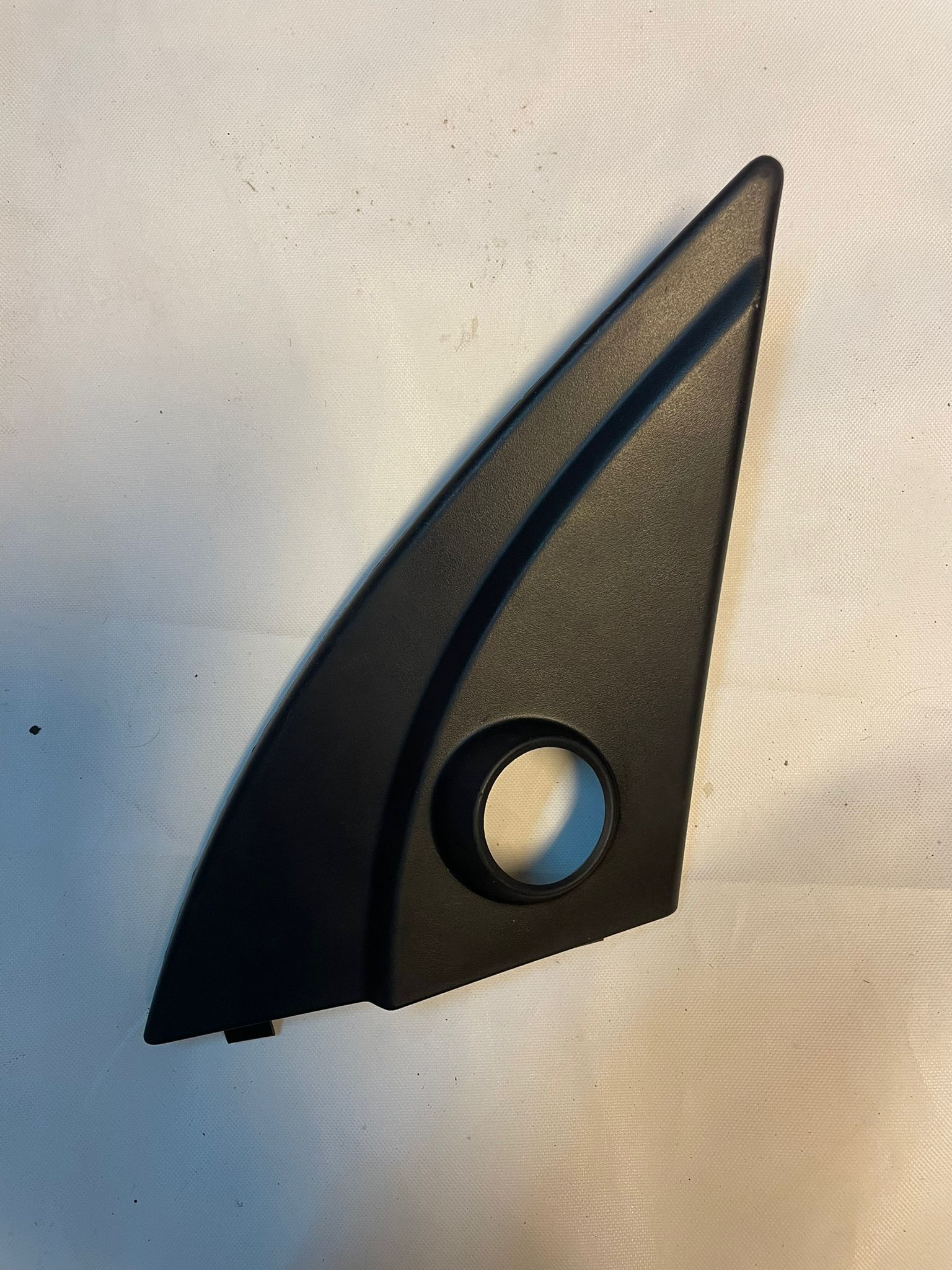 TAPA INTERNA DE RETROVISOR PUERTA DELANTERA DERECHA Suzuki Alto 2020
