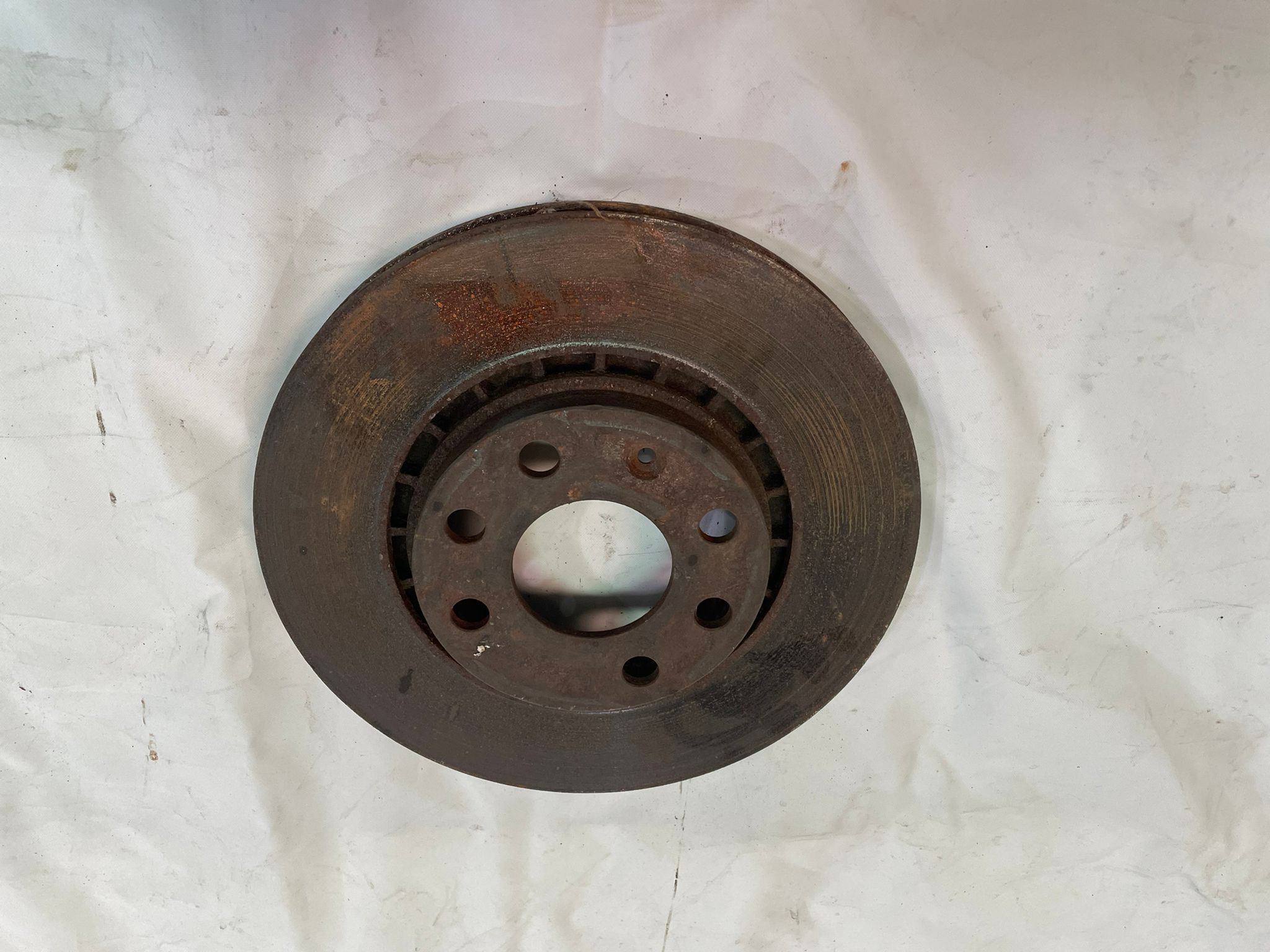 DISCO DE FRENO DERECHO Daewoo ESPERO  1995