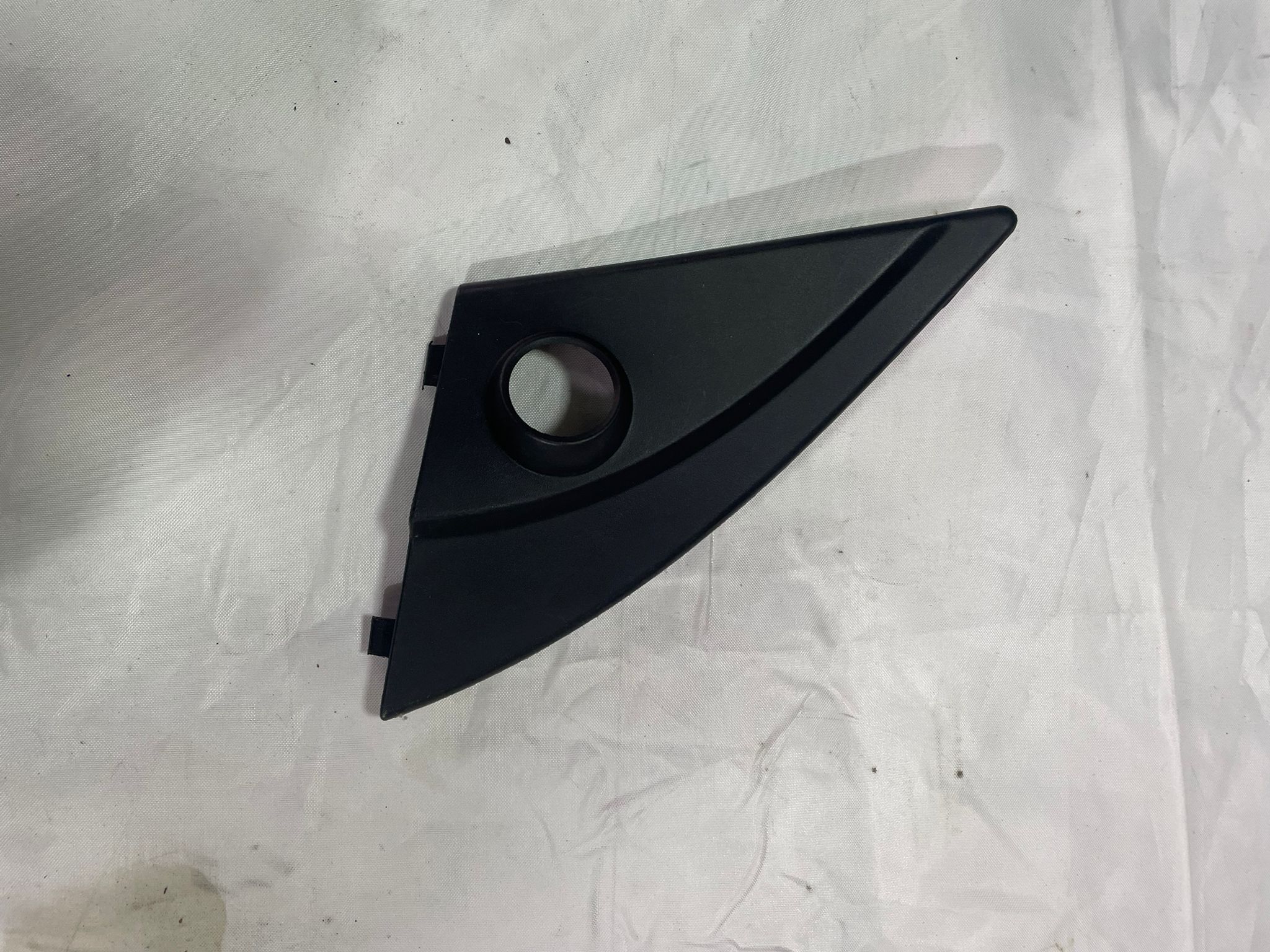 TAPA INTERNA RETROVISOR PUERTA PILOTO Suzuki Alto 2020