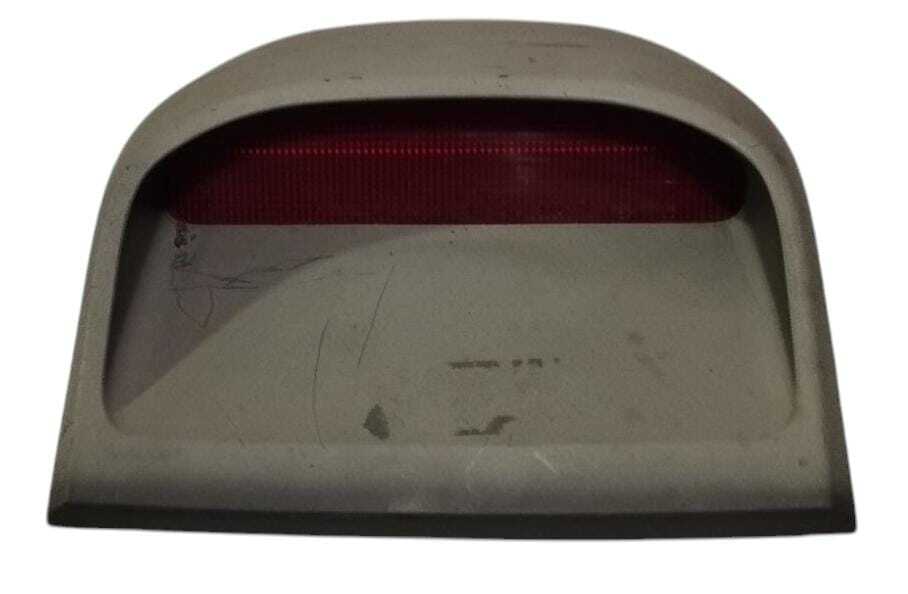 TERCERA LUZ DE FRENO Mitsubishi Galant 2006