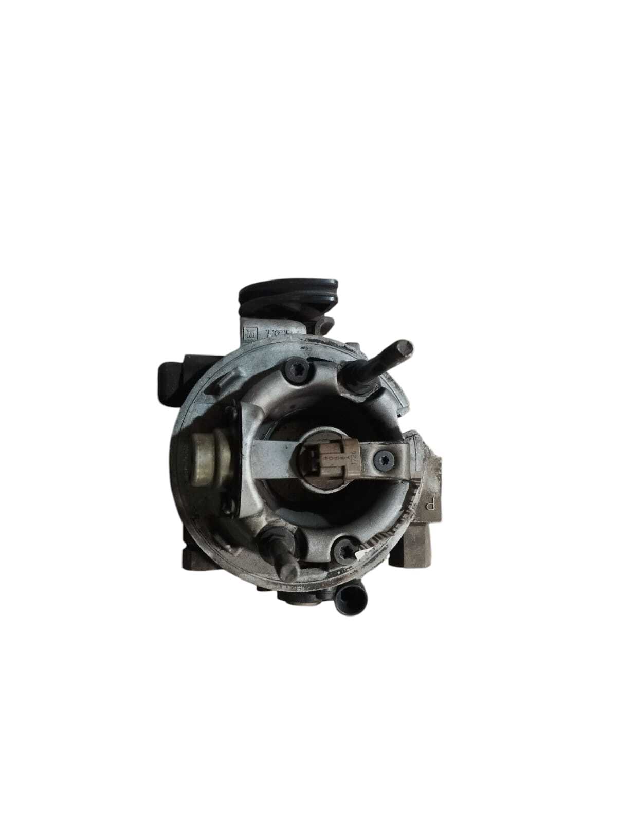 CUERPO DE ACELERACION CON SENSOR DE MARCHA MINIMA INYECTOR TPS Y REGULADOR DE PRESION Daewoo ESPERO  1995