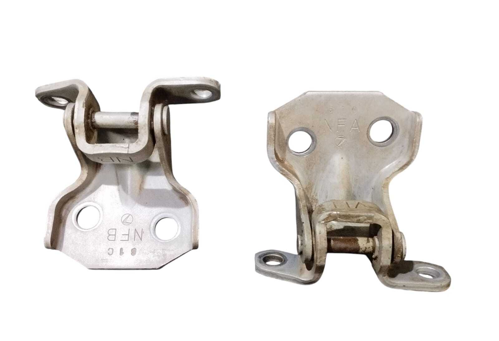 PAR DE BISAGRAS PUERTA DELANTERA IZQUIERDA IMPRESA Subaru Impreza 2006